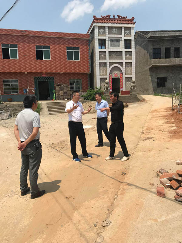 區物資總公司：積極推進新農村建設